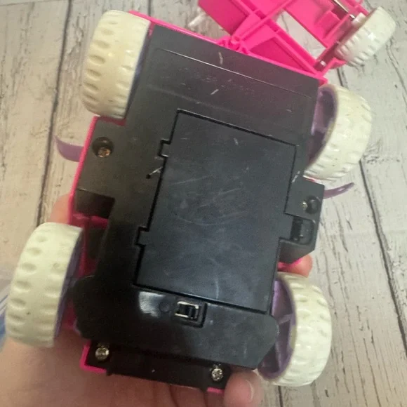 Vintage Pink Kelly Jeep and Trailer with dolls - Picture 8 of 11